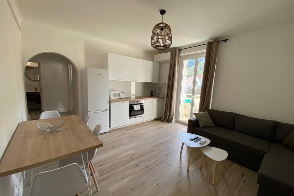 Ajaccio Magnifique T2 Neuf 40M2 Avec Balcon Au Trottel 4 Couchages Wifi Clim Parking Plage A Pieds 100M Buitenkant foto